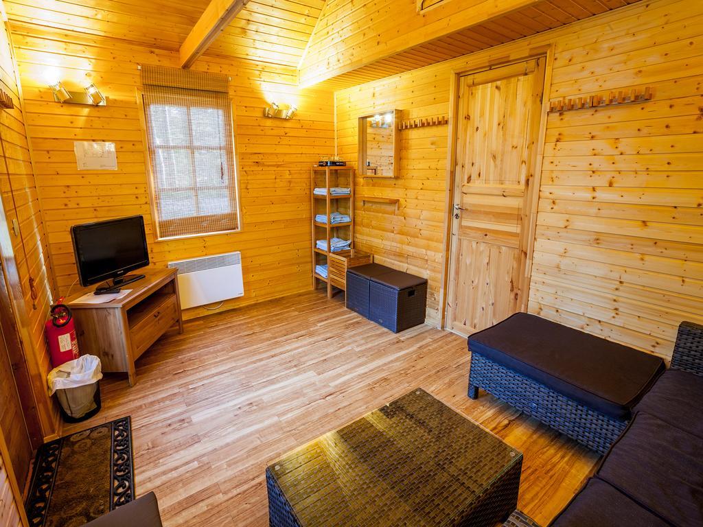 Roosta Holiday Village Noarootsi Exteriör bild